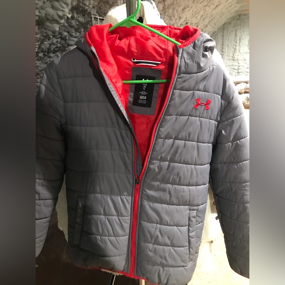 Under armor youth L gray puffer coat